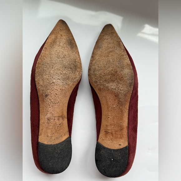 Manolo Blahnik Burgundy Suede Pointed Toe Flats Size 38.5 (8 US) - Picture 5 of 8